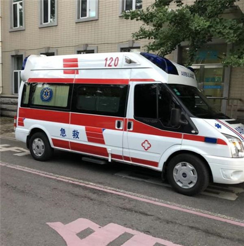 陇川选择我们的救护车出租,开启安心转院之旅