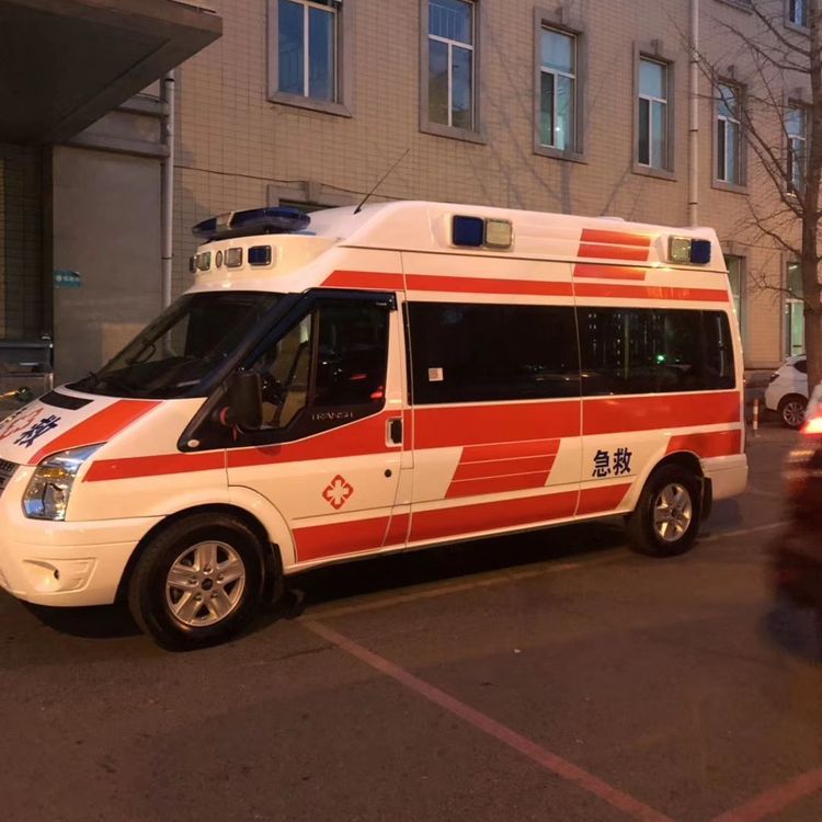 陇川夜间租赁救护车护送病人转院：安全转运的 8 大核心注意事项